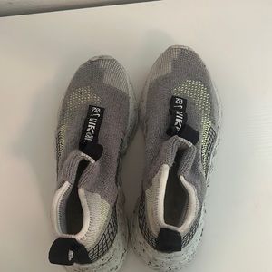 nike space hippies mens 7.5, womens 9